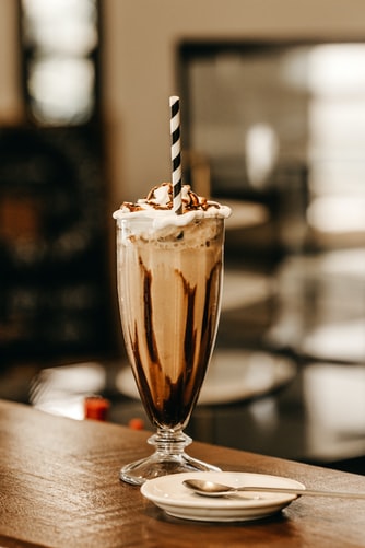 How to make a Chocolate Bar Milkshake